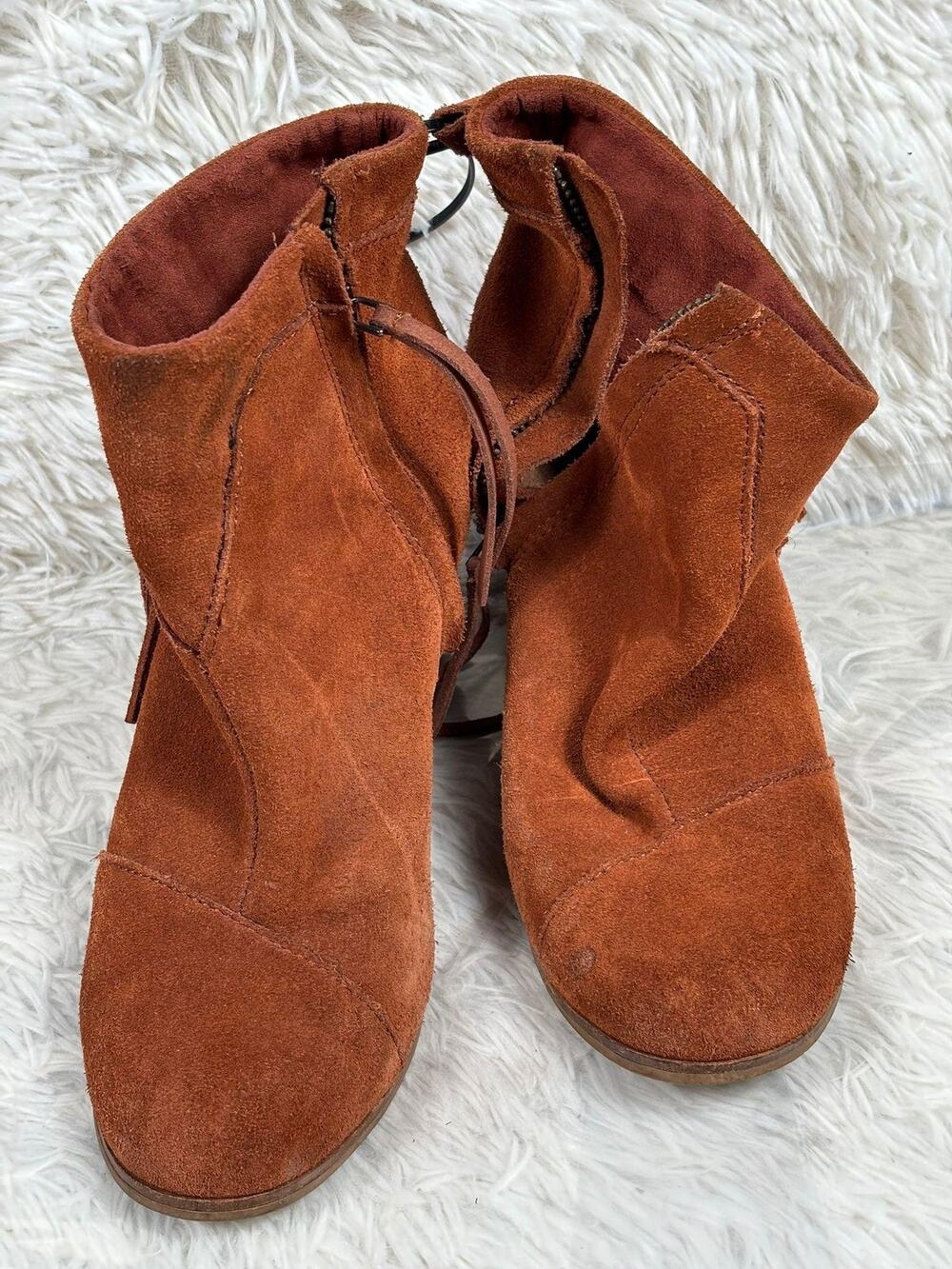 TOMS Boots Womens Size 8W Brown Suede Fringe Ankle Booties Block Heel Stacked